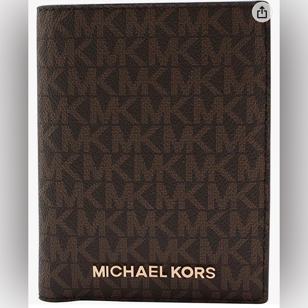 ✈️ Michael Kors Jet Set Passport holder wallet case